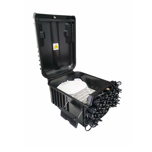 FTTH Box with Pre-connected Adapters FATM-0424R